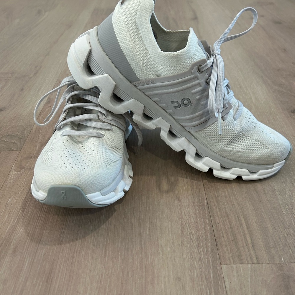 ON Running White and Cream/Gray Sneakers